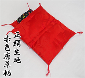 お財布用飾り布団『正絹生地赤色唐草柄』